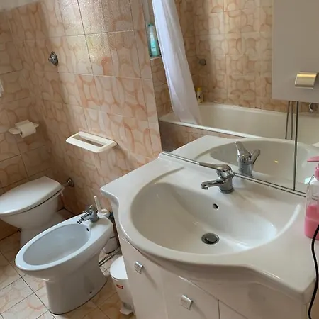 Bed & Breakfast Skyy Guest House *